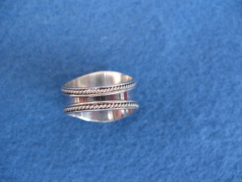 Pre-Owned Sterling Silver Band Ring Suarti Bali sz. 7.25 - 第 6/7 張圖片