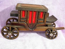 VINTAGE STAGECOACH HANDMADE WOOD WESTERN COWBOY WHEELS TURN