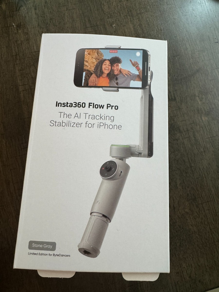 Insta360 Flow Pro (Tripod付き) Buy Insta360 Flow Pro - AI Tracking Stabilizer - Insta360 Store