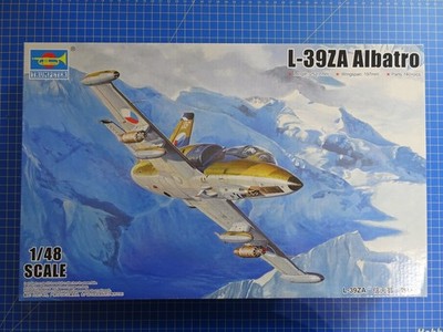 Trumpeter 05805  L-39ZA  ''NVA''  1/48  plus viel Zubehör