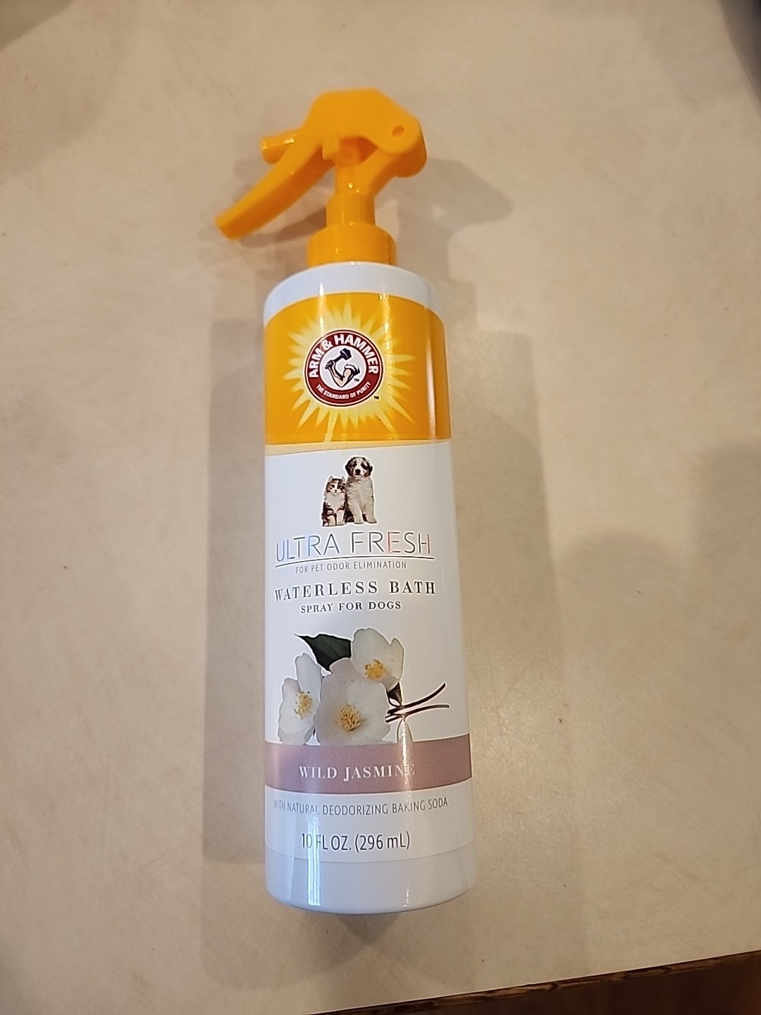 For Pets Ultra Fresh Waterless Bath Spray for Dogs in White 