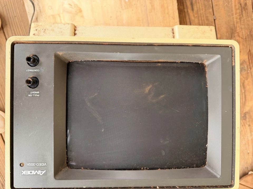 Amdek 12” Data Display Model Video-300A Computer Video Monitor Untested *AS IS* - Image 3 of 4