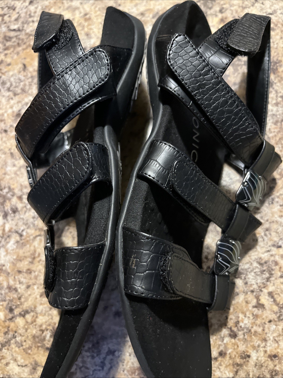 Vionic Amber Amber Women's Adjustable Orthotic Sa… - image 7