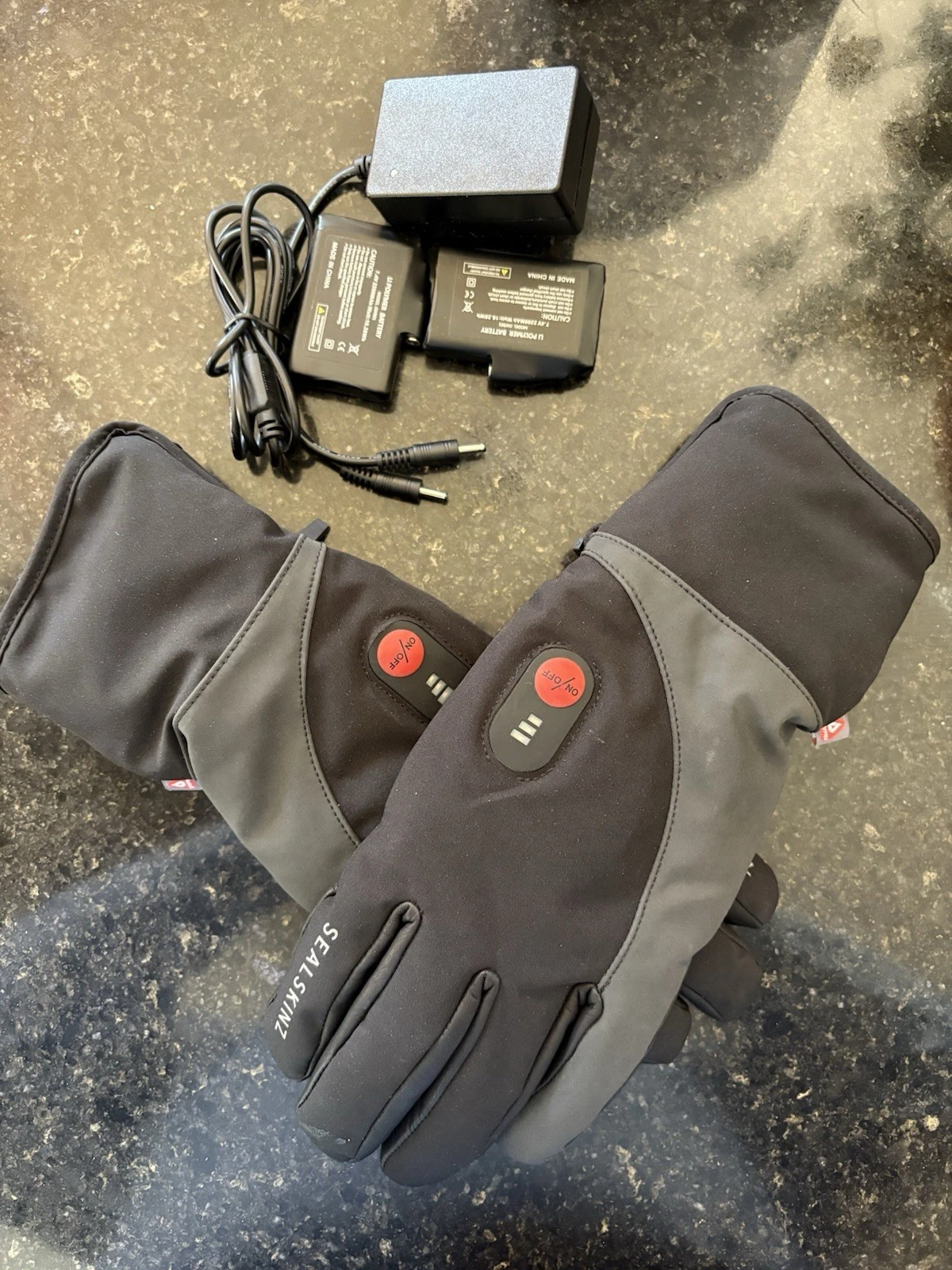 Sealskinz Waterproof Heated Cycling Gloves - Unisex - XL
