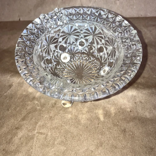 Vintage  Clear Crystal Ashtray Round 3 footed daisy & button L.E. Smith
