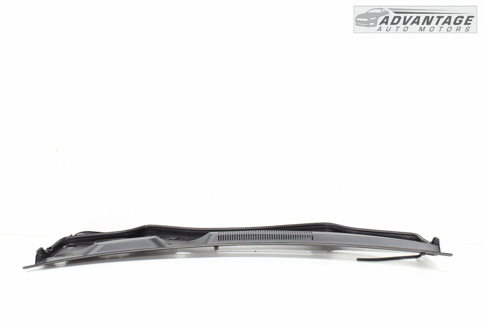 2014-2019 MASERATI GHIBLI FRONT WINDSHIELD WIPER COWL COVER PANEL GRILLE OEM