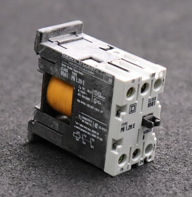 SQUARE D Hilfsschütz TYPE PR 1.20 E Series B Spullenspannung 35V 50/60Hz