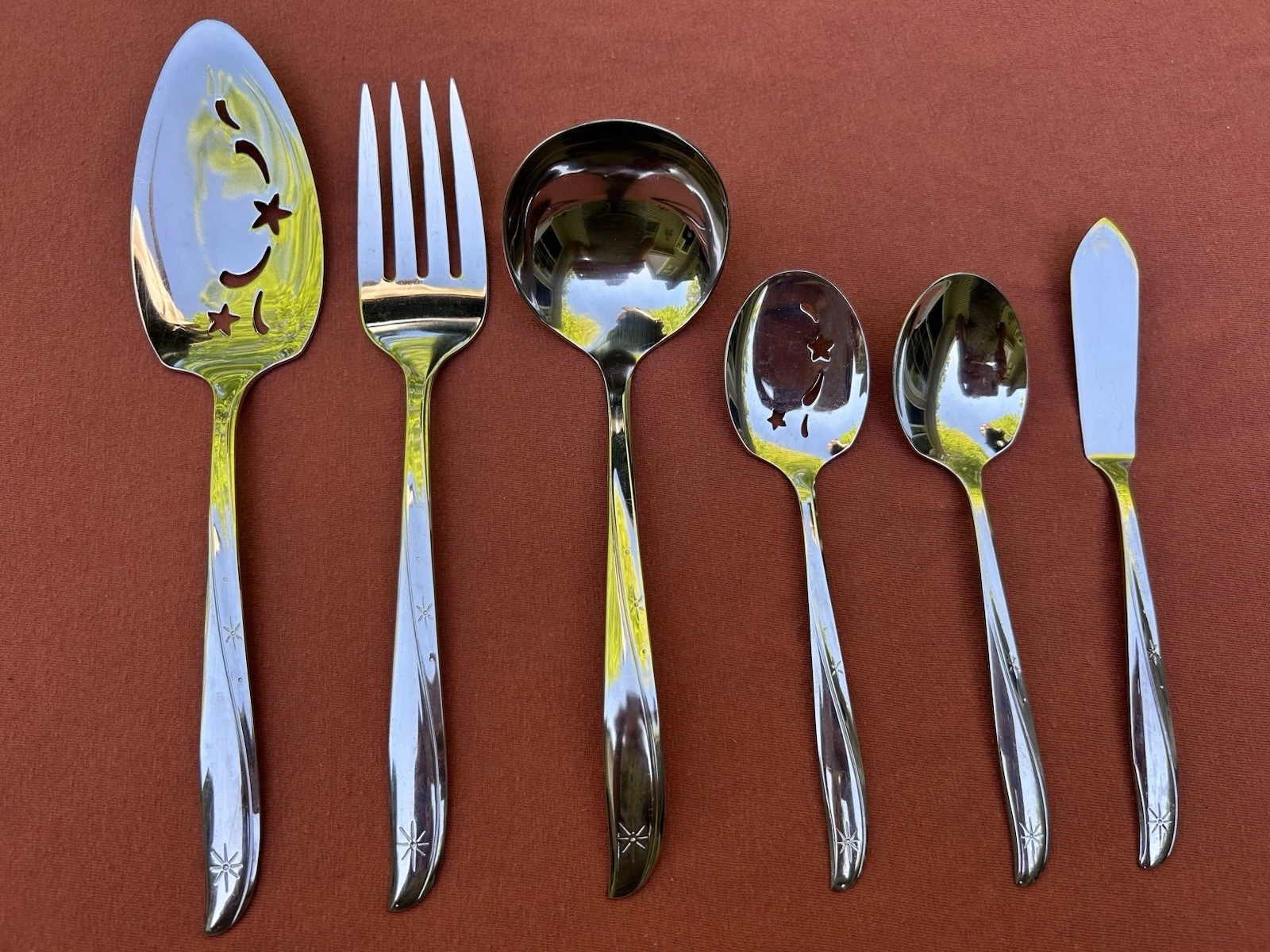 Oneida Twin Star Community Stainless Silverware Serving 6 Pieces ￼