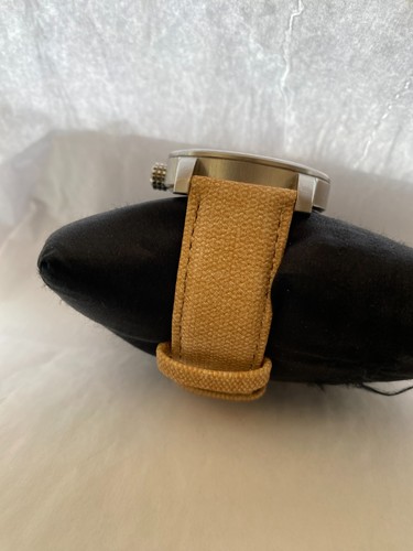 Citizen Hommes Eco-Drive Jour et Date 100 MT Wr Nylon Sangle Montre E101-S064783 - Photo 11 sur 12