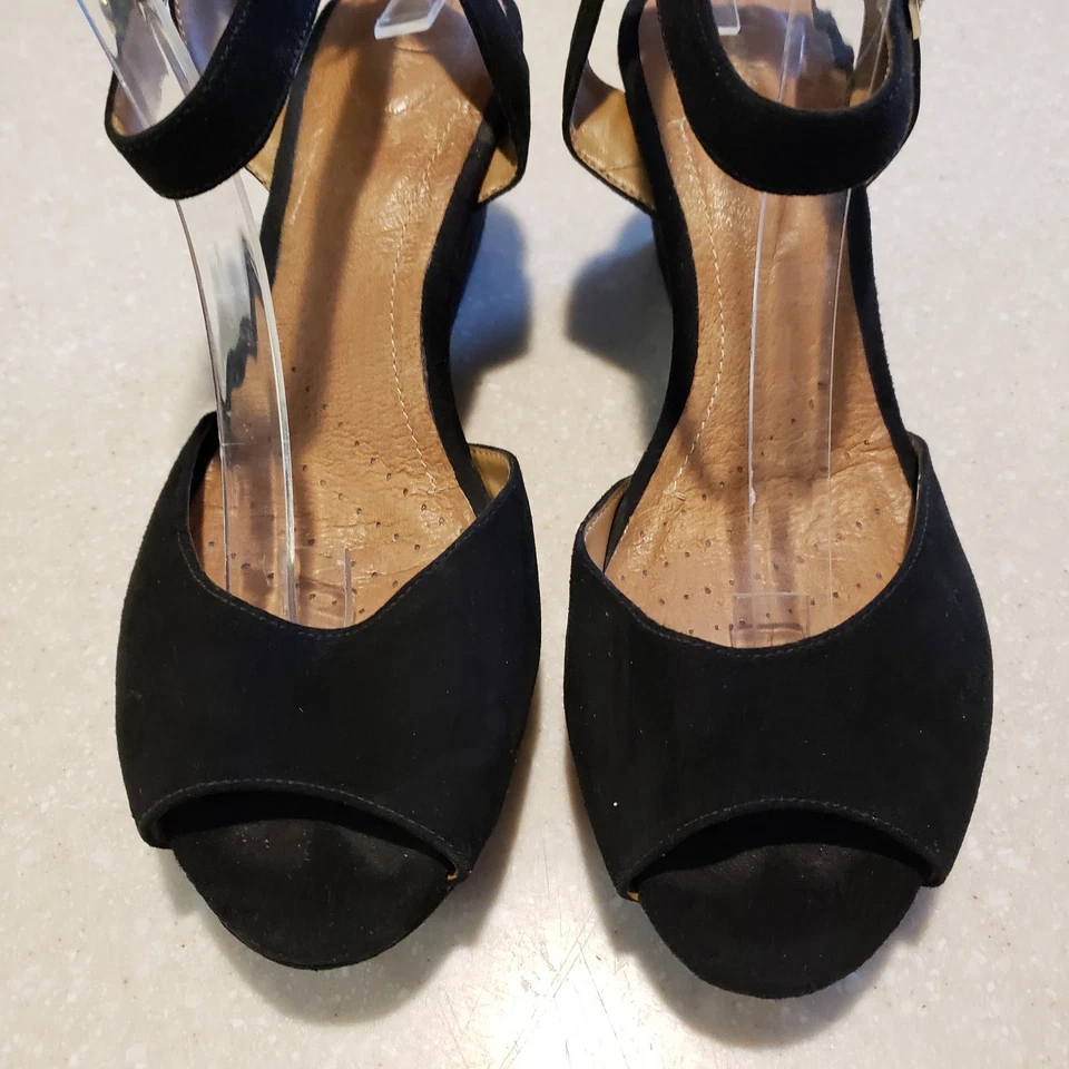 Cuñas Clarks Flores Raye negras de gamuza peek-toe - talla 9,5 M Foto 3 de 4