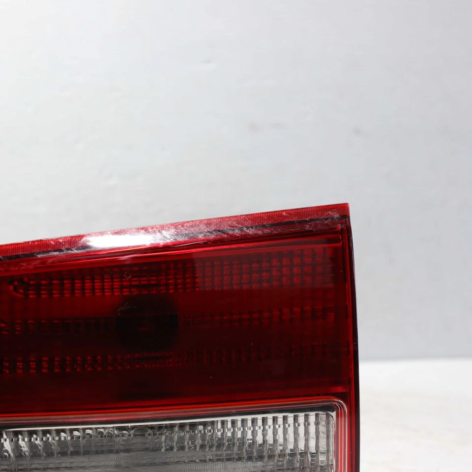 2015-2016 Kia Sedona Inner Trunk-Lid Incandescent Right Side Tail Light OEM - Image 3 of 4