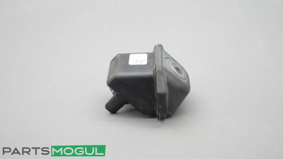 Volvo V60 XC60 S60 2011-2018 visión trasera estacionamiento cámara de asistencia de reversa OEM Foto 2 de 4