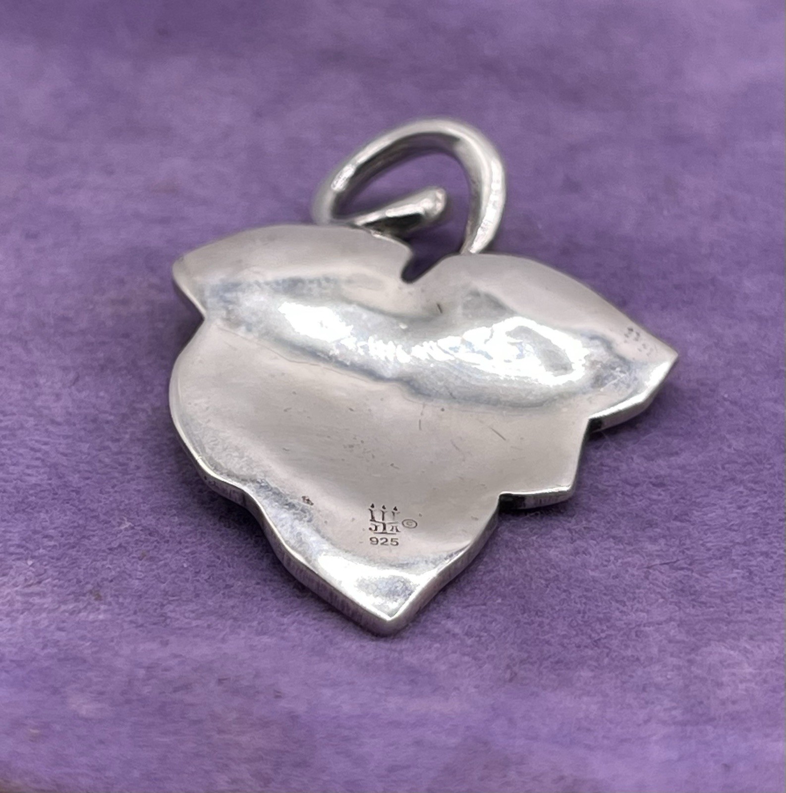 James Avery LARGE Floating Grape Leaf Pendant RET… - image 3