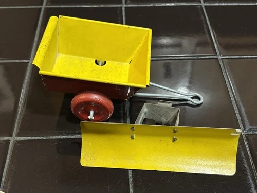 VINTAGE ORIGINAL MARX TRACTOR 5 1/4” SNOW PLOW BLADE & PULL CART RED