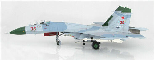 Su-27 Flanker B, Early Type, Red 14, Russian Air Force, 1990 - Hobbymaster  HA6020