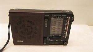 Radio Sony ICF-7800 Vintage Années 70 - Fonctionne En FM - Fabriquée Au Japon