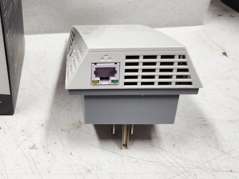 Nighthawk® X4 Mesh Extender EX7300v2. Works with your existing router