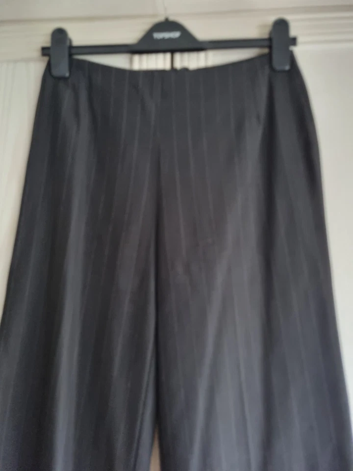 Próximo Pantalón Traje de Lana Ligero a Rayas Frente Plano Talla 10, Usado Una Vez Foto 3 de 4