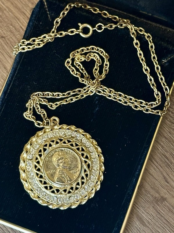 1962 Vintage Royale Gems Lincoln Penny Gold Pltd Medallion Necklace Original Box