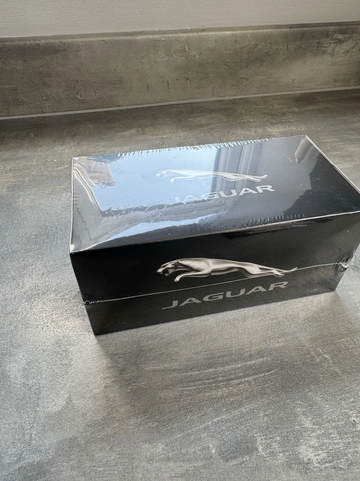 Jaguar XJ Silver Atlas Editions 1/43 Model Car 4641124 Sealed With Certificate 3