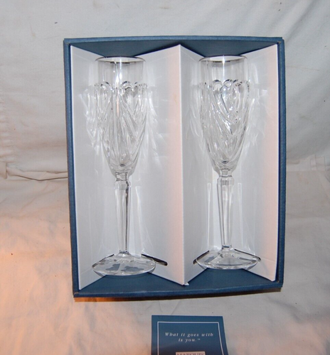 Bicchieri da champagne Marquis by Waterford cuori "Romance" bordati argento con scatola - Foto 1 di 5