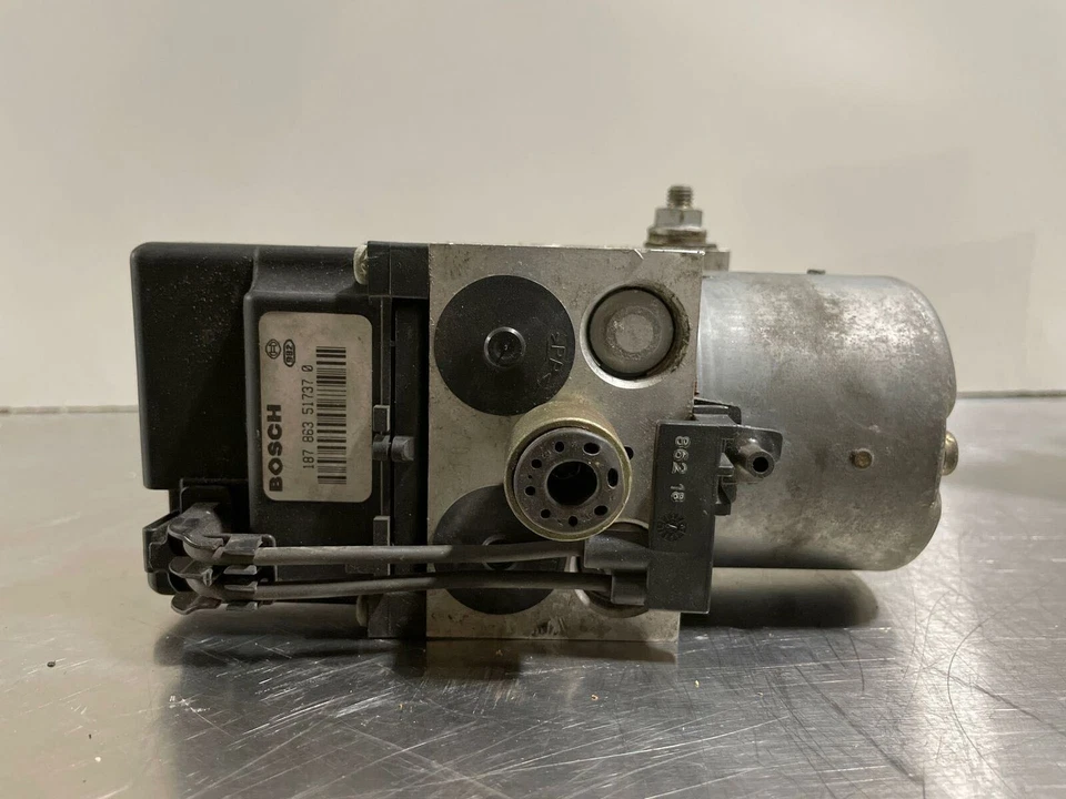 MONTAJE BOMBA FRENO ANTIBLOQUEO CHEVY CAMARO 1998 Foto 2 de 4