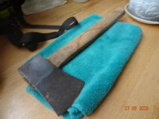 Gilpin  axe head and handle