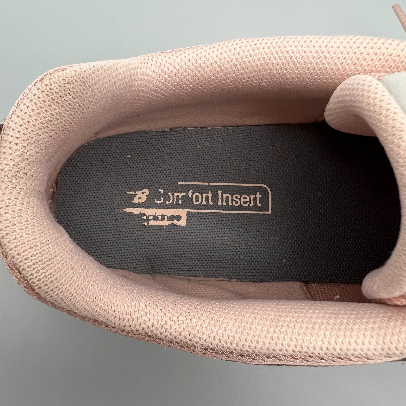 Women's New Balance 009 V1 Sneakers WS009PK1 Oyster Pink Sz 9 GUC