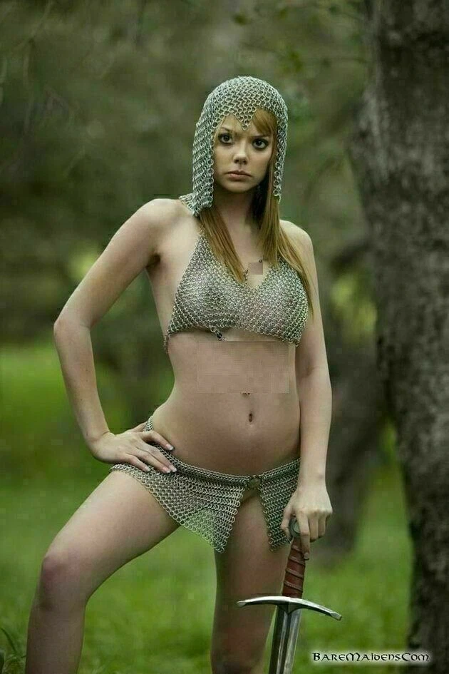 Aluminum Chainmail Silver Bra,Skirt and Coif, Hot Intimate Costume for sexy  Girl