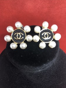 chanel vip gift earrings