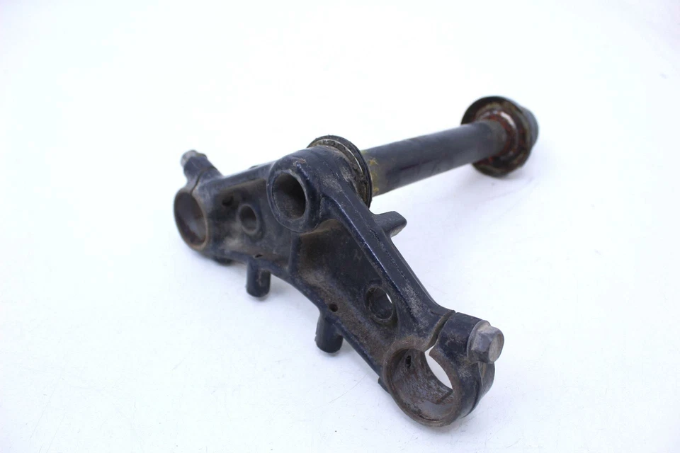 Honda CB650C 1980 OEM HORQUILLA DELANTERA ABRAZADERA INFERIOR TRIPLE ÁRBOL VÁSTAGO R4.BX7 Foto 2 de 4