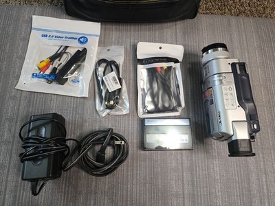 Sony DCR-TRV740 Digital8 Hi8 Video8 Handycam Camcorder Bundle TESTED WORKING