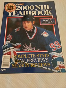 The Official 2000 NHL Yearbook Wayne Gretzky Cover