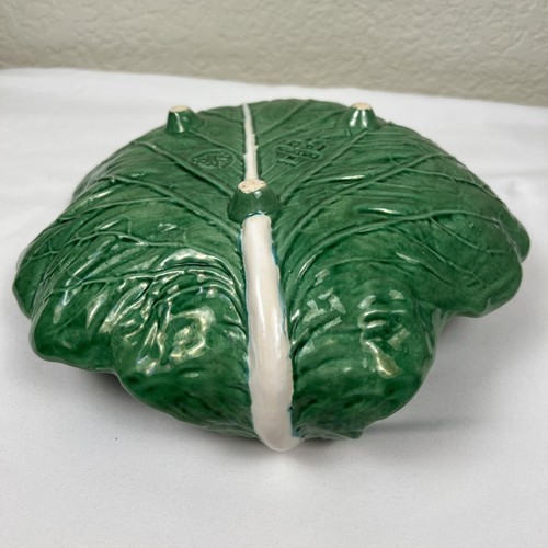 Bordallo Pinheiro Footed green CABBAGE LEAF 10" Serving Bowl Portugal Majolica - Picture 6 of 10