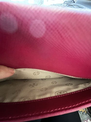 Tory Burch Magenta EUC Robinson Envelope Purse (used Twice!) - Picture 11 of 14