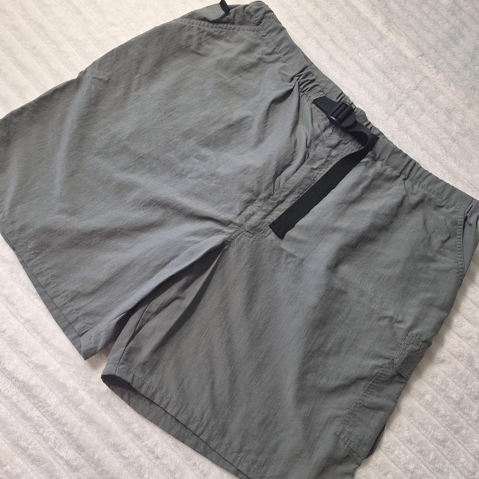 Cargo Trekking Shorts Mens XL Gray Nylon Pack Inside Themselves Outdoor Camping