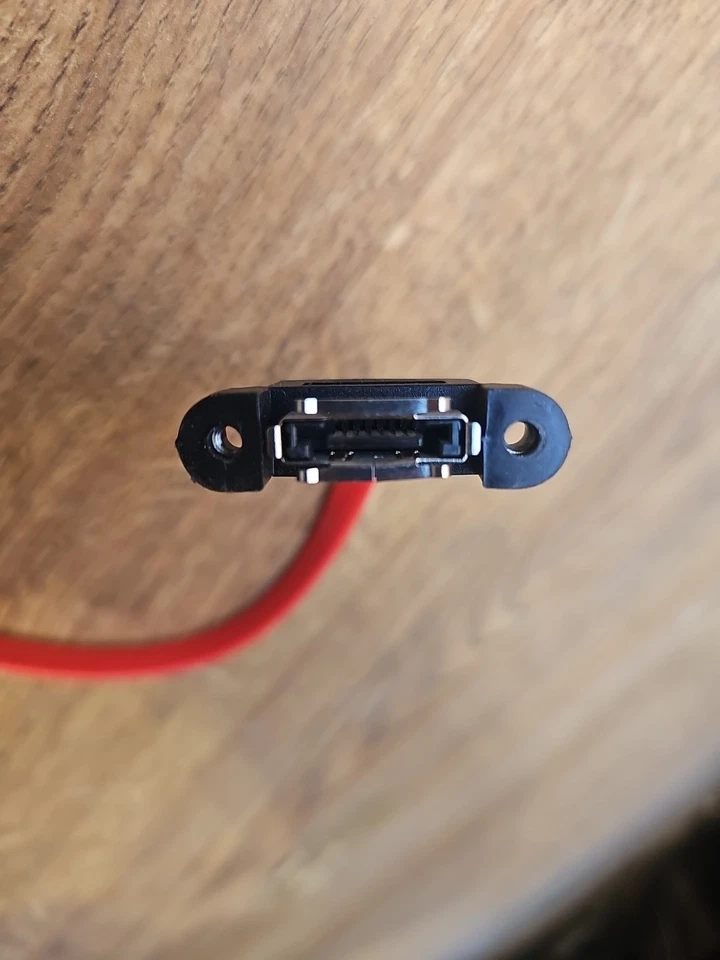 SATA To Female E-SATA Cable For When Reliability Matters - Image 3 of 3