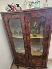 mobili antichi e antiquariato