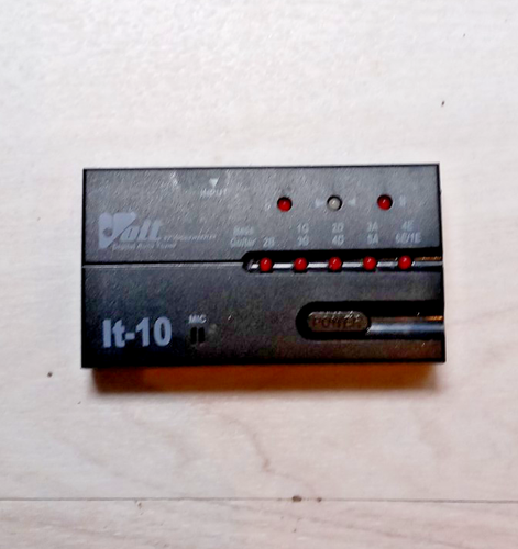 Volt by VOGGENREITER Digital Auto Tuner IT-10 Guitar or Bass - Picture 3 of 4