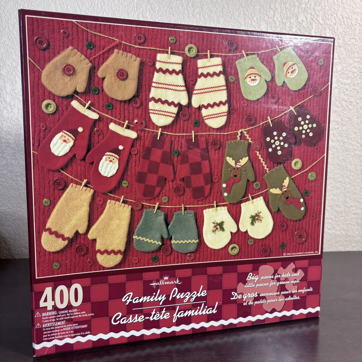 Hallmark 400 Interlocking Pieces Vintage Jigsaw Wooly Mittens