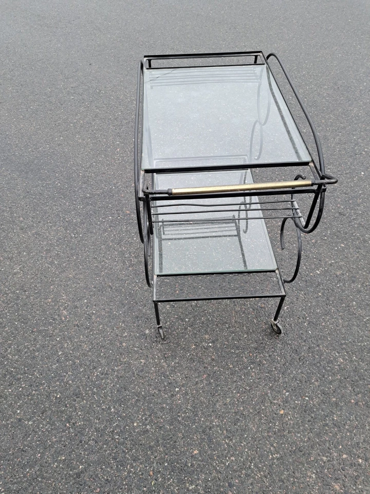 Carrito de bar vintage Art Deco estantes de vidrio de hierro desplazado Foto 3 de 4