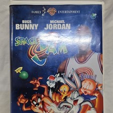Warner Home Video Space Jam VHS Clam Shell Edition Michael Jordan Bugs Bunny
