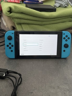 Nintendo Switch Handheld-Konsole 32 GB blau/schwarz mit Joy-Con, Dock 
