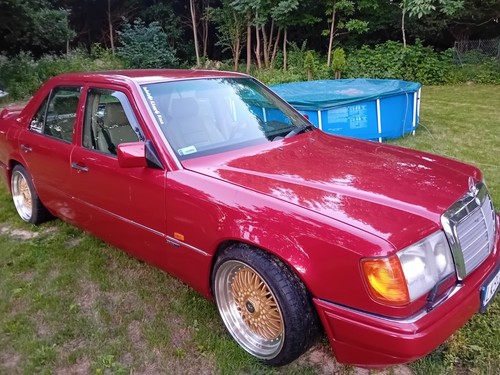 Mercedes Benz W124 E300 24v - Zdjęcie 2 z 9