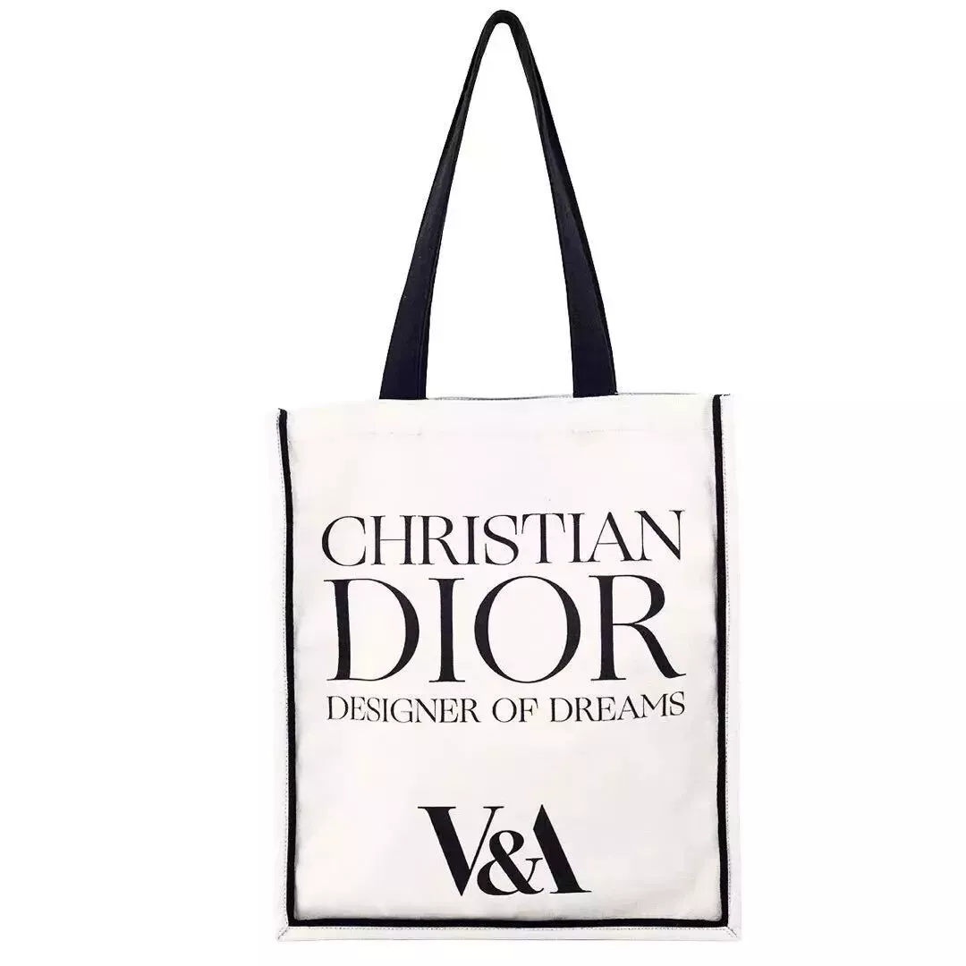 Sac fourre tout Christian Dior neuf V&A nouveauté ivoire musée de Londres limité du Japon