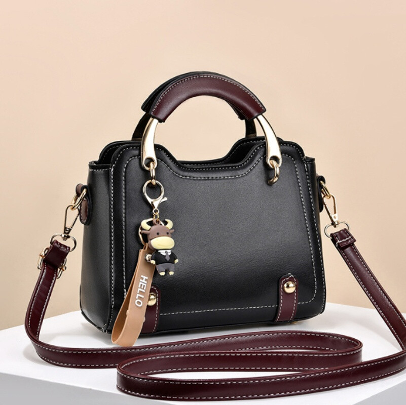 ★韓国人気★COVERNAT★AUTHENTIC MEDIUM LEATHER CROSS BAG MUSINSA | COVERNAT Authentic Medium Crossbody Bag Black