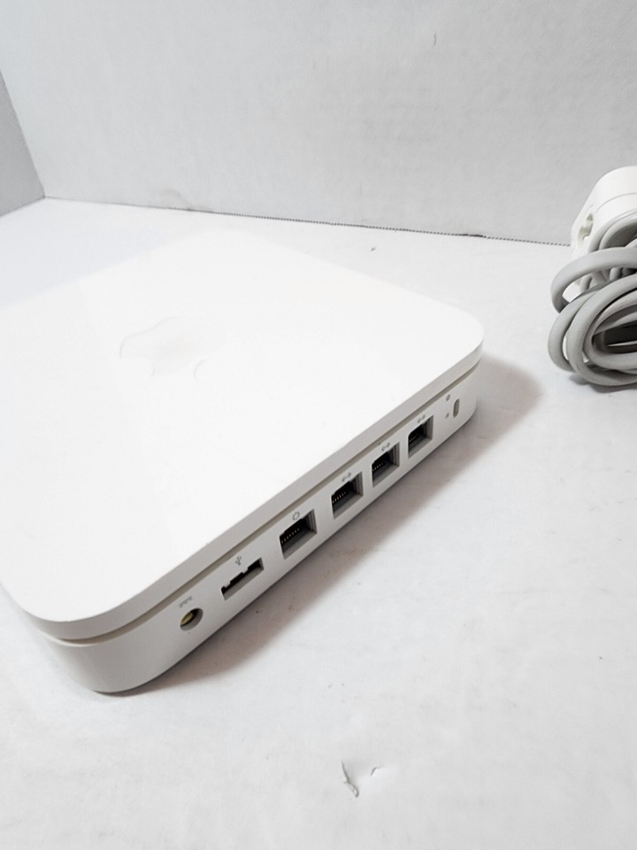 Apple AirPort Extreme Base Station A1408 Wireless Router Genuine w