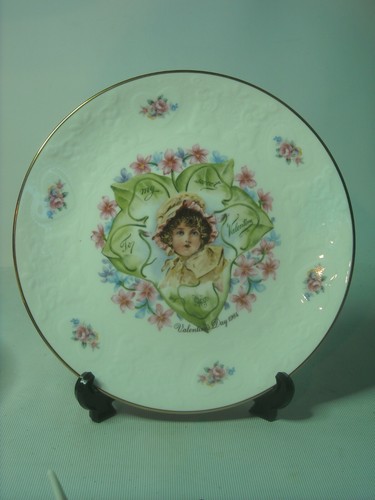 Buy One Get One Free Choice of VALENTINE'S DAY Plates Royal Doulton Plate B1 - Picture 16 of 17