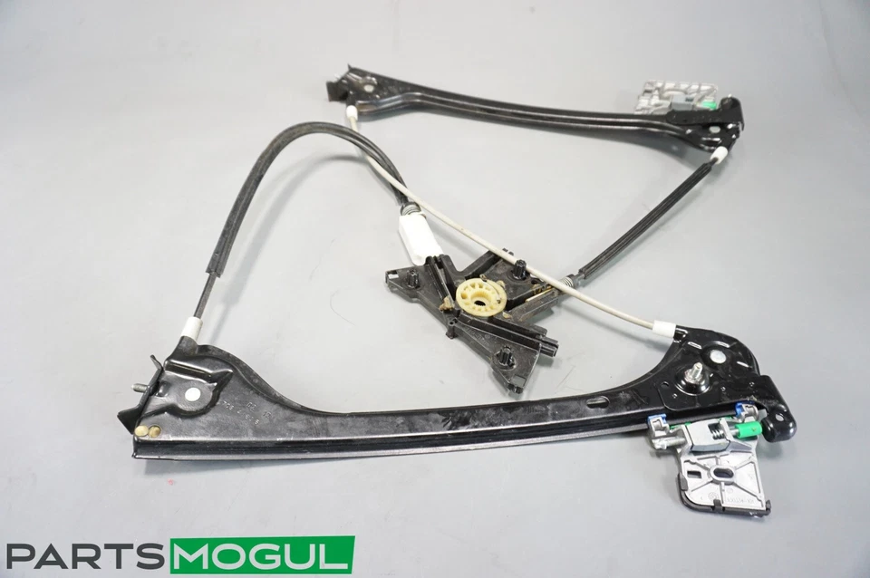 12-20 Mercedes R172 SLK250 SLC300 Left Driver Window Regulator Motor OEM - Image 3 of 4