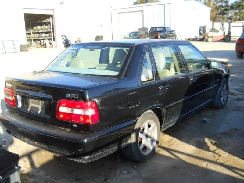 Passenger Lower Control Arm Front 2 Bolt Lower Arm Fits 94-97 VOLVO 850 58723 Foto 3 de 4